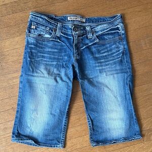 Big Star Vintage 2003 Bermuda Denim Shorts, EUC, Ladies size 32 or US 14